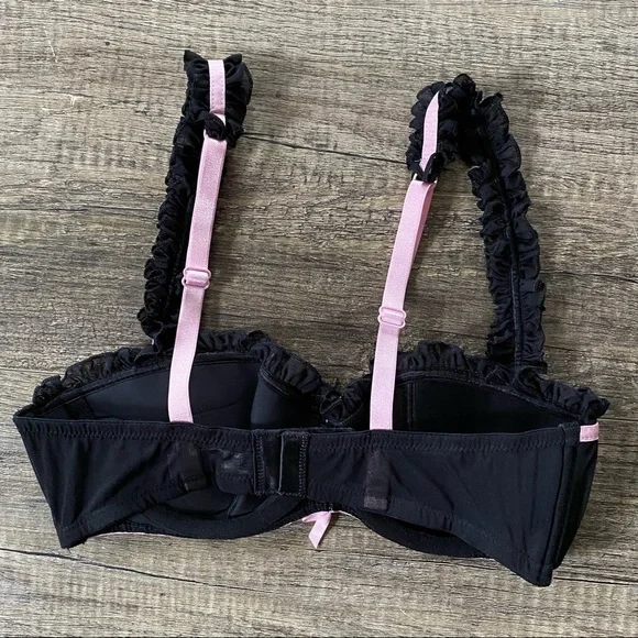 Chantal Thomas's Victoria Secret French Bra Size 34C